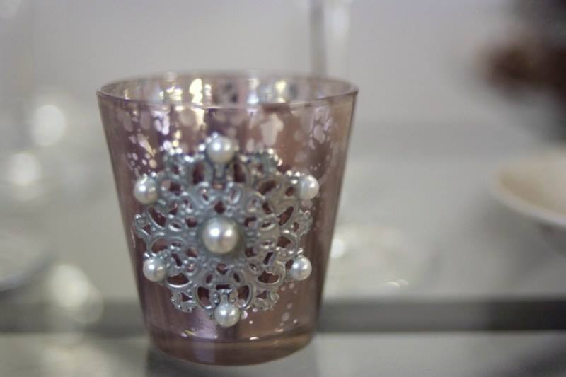 Office Plant Blog_ święta na różowo pastelowe dodatki bożonarodzeniowe