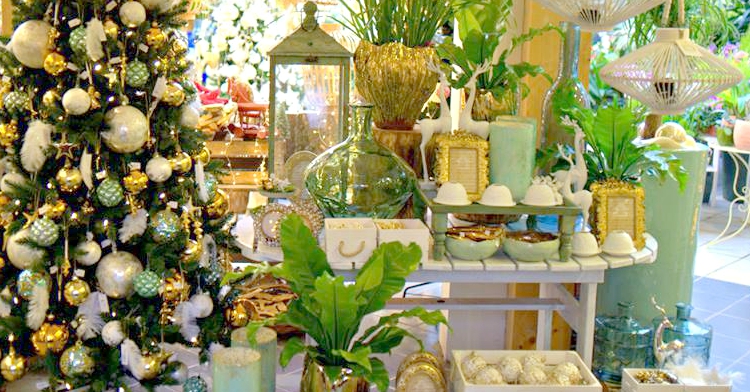 Office Plant Blog_ pastelowe święta na różowo pastelowe dodatki bożonarodzeniowe