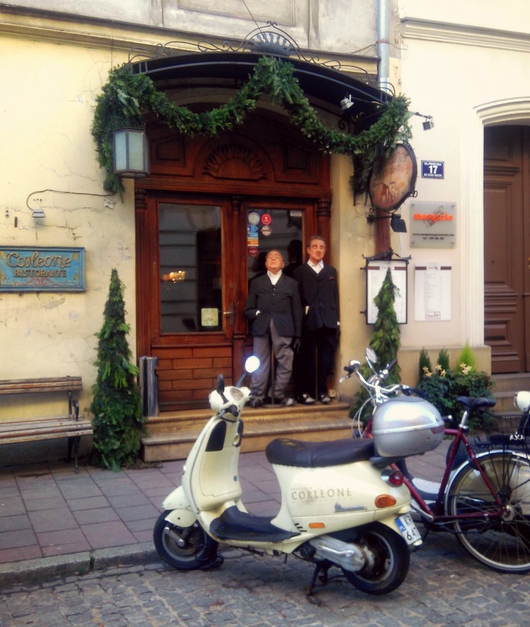 zimozielone girlandy restauracje kraków corleone