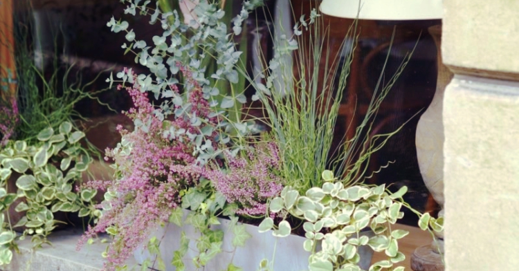 JESIENNE KOMPOZYCJE W POJEMNIKACH ogródki gastronomiczne kwiaty kraków