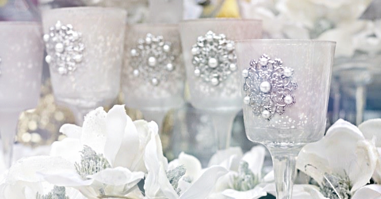 Office Plant Blog_ pastelowe święta na różowo pastelowe dodatki bożonarodzeniowe